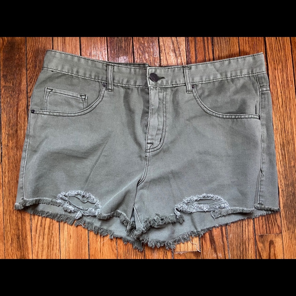 BDG / Mid rise / Urban Outfitters shorts